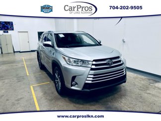 Used 2018 Toyota Highlander XLE w/ Protection Package #3 image 1