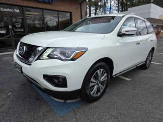 Used 2020 Nissan Pathfinder SV image 1