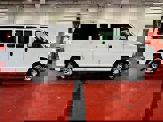 Used 2017 Chevrolet Express 3500 LS image 1
