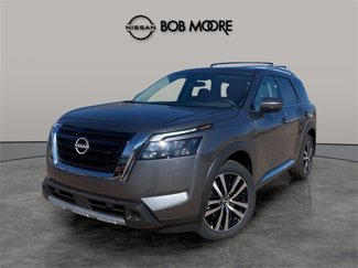 New 2025 Nissan Pathfinder Platinum image 1