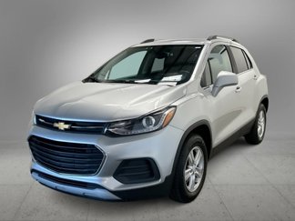 Used 2018 Chevrolet Trax LT w/ LT Convenience Package image 1