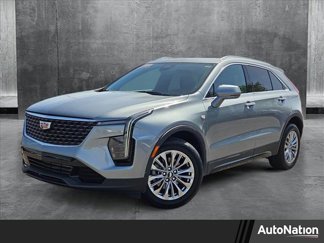 Used 2024 Cadillac XT4 Premium Luxury image 1