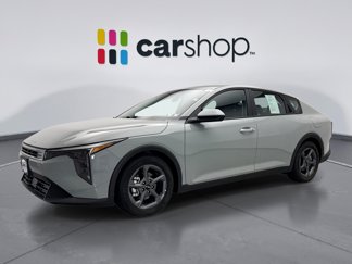Used 2025 Kia K4 LXS image 1