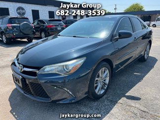 Used 2017 Toyota Camry SE image 1