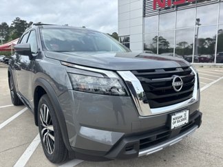 New 2025 Nissan Pathfinder Platinum image 1