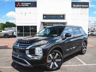 New 2025 Mitsubishi Outlander SE image 1