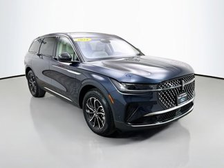Used 2024 Lincoln Nautilus Premier w/ Equipment Group 102A image 1