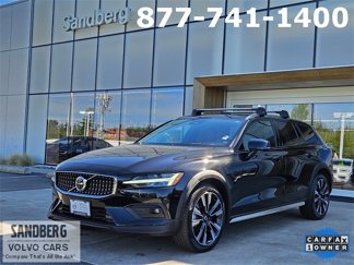 Used 2023 Volvo V60 B5 Cross Country Ultimate image 1