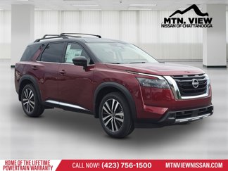 New 2025 Nissan Pathfinder Platinum image 1