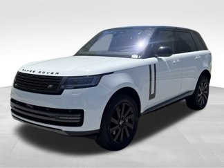 Used 2023 Land Rover Range Rover SE image 1