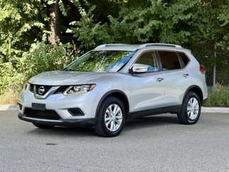 Used 2016 Nissan Rogue SV image 1