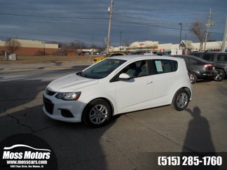 Used 2017 Chevrolet Sonic LT image 1