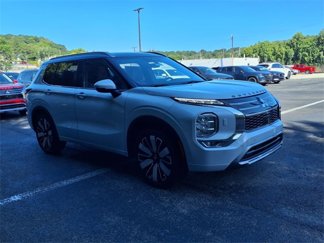 New 2025 Mitsubishi Outlander AWD image 1