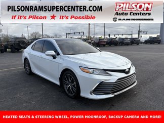 Used 2023 Toyota Camry XLE image 1