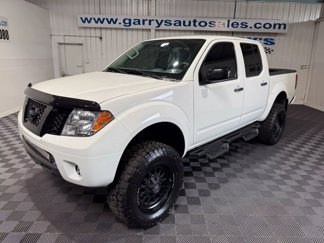 Used 2021 Nissan Frontier SV w/ Midnight Edition Floor Mats image 1