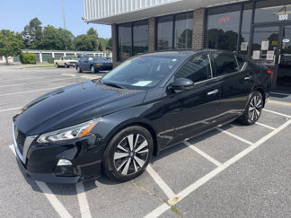 Used 2021 Nissan Altima 2.5 SL image 1