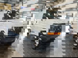 Used 2025 GMC Savana 3500 Extended image 1