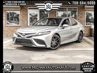 Used 2023 Toyota Camry SE image 1