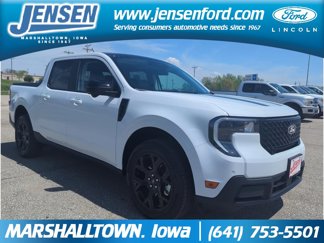 New 2025 Ford Maverick Lariat w/ Black Appearance Package image 1