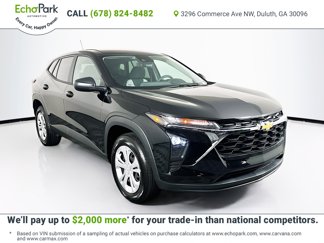Used 2025 Chevrolet Trax LS image 1