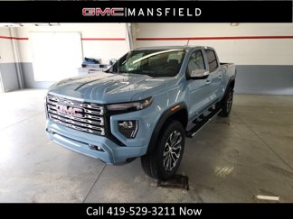 New 2025 GMC Canyon Denali image 1
