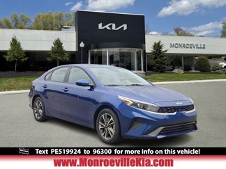 Used 2023 Kia Forte LXS image 1