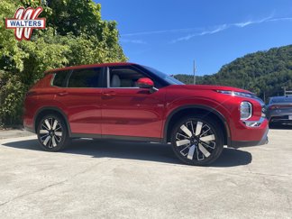 New 2025 Mitsubishi Outlander SE image 1