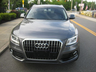Used 2017 Audi Q5 2.0T Premium Plus w/ Technology Package image 1