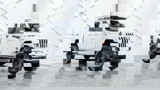 Used 2022 Jeep Gladiator Overland image 1