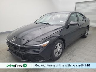 Used 2024 Hyundai Elantra SE image 1