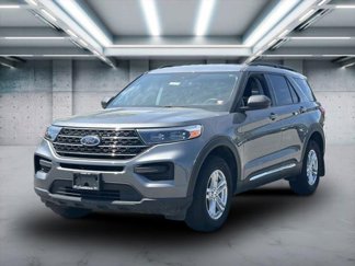 Used 2022 Ford Explorer XLT image 1