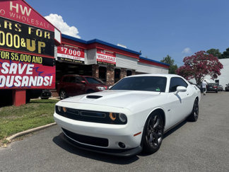 Used 2019 Dodge Challenger R/T image 1