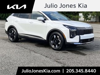 New 2026 Kia Sportage LX image 1