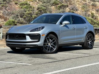 Used 2024 Porsche Macan image 1