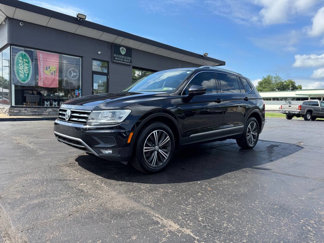 Used 2018 Volkswagen Tiguan SEL image 1