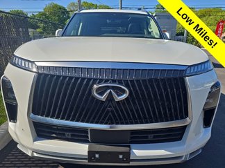 Used 2025 INFINITI QX80 Luxe image 1