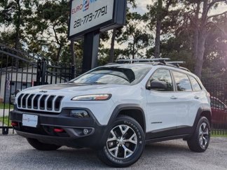 Used 2016 Jeep Cherokee Trailhawk w/ Comfort/Convenience Group image 1