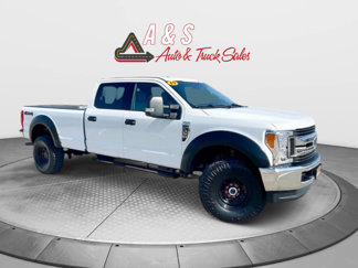 Used 2019 Ford F350 XLT image 1