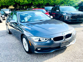 Used 2018 BMW 320i xDrive Sedan w/ Convenience Package image 1