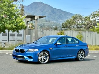 Used 2013 BMW M5 image 1