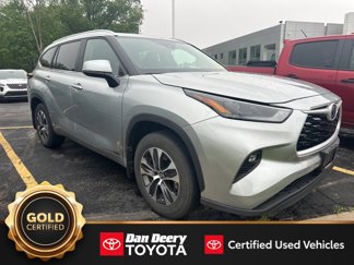 Certified 2024 Toyota Highlander XLE image 1
