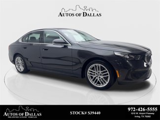 Used 2024 BMW 530i image 1