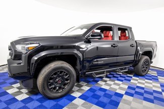 Used 2024 Toyota Tacoma TRD Sport image 1