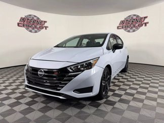 Used 2025 Nissan Versa SR w/ Trunk Package image 1