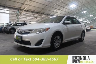 Used 2013 Toyota Camry LE image 1