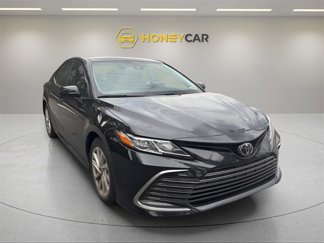 Used 2022 Toyota Camry LE image 1