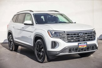 New 2026 Volkswagen Atlas SE image 1