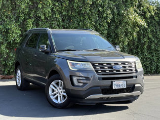 Used 2017 Ford Explorer XLT w/ Equipment Group 202A image 1