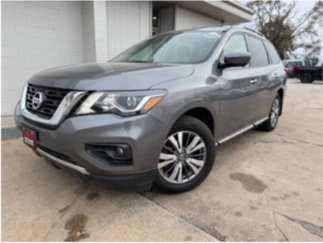 Used 2020 Nissan Pathfinder SL image 1