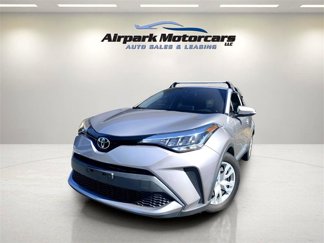 Used 2020 Toyota C-HR LE image 1